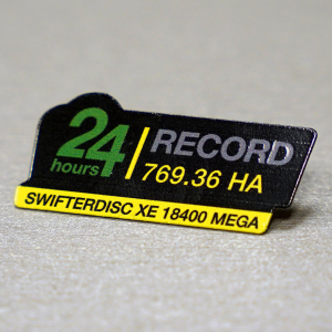 Pin  "24H RECORD"